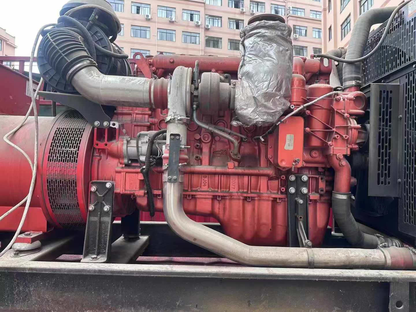关岭如何选择适合 600kW 柴油发电机组的过载保护器？
